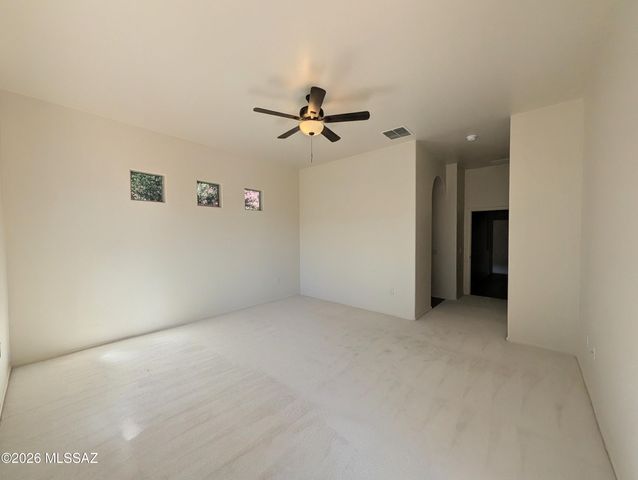 2033 W Acacia Bluffs Drive, Green Valley, AZ 85622