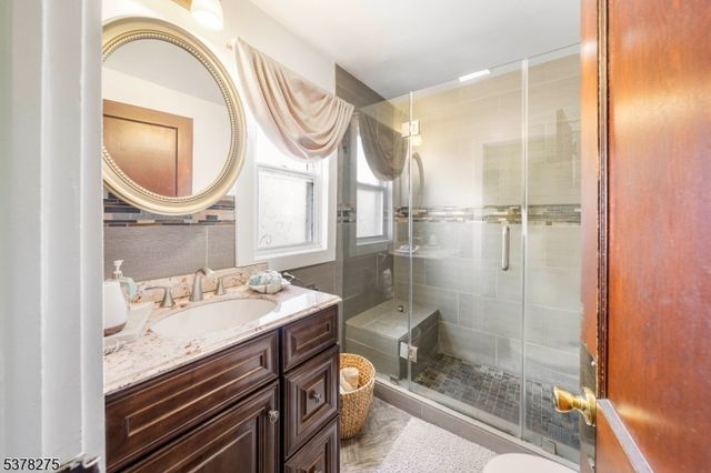 65 Harrison St, Belleville Twp., NJ 07109