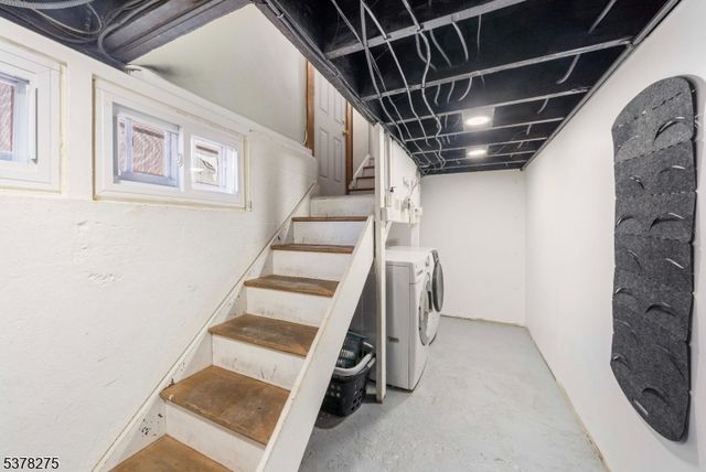 65 Harrison St, Belleville Twp., NJ 07109