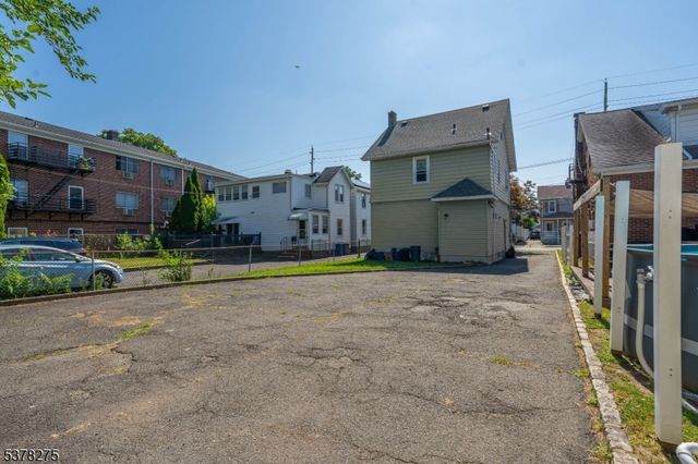 65 Harrison St, Belleville Twp., NJ 07109