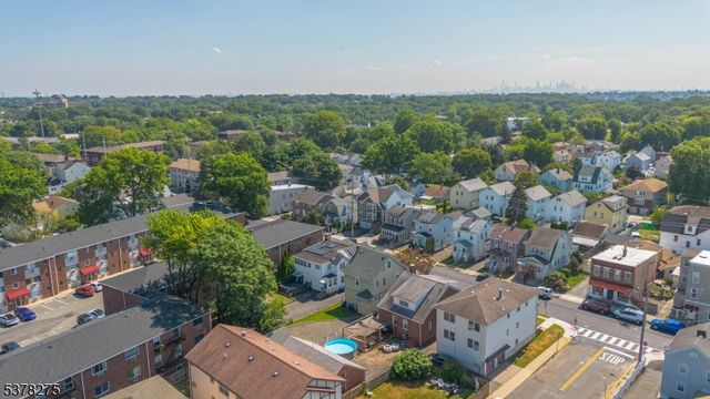 65 Harrison St, Belleville Twp., NJ 07109