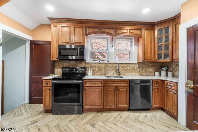 65 Harrison St, Belleville Twp., NJ 07109