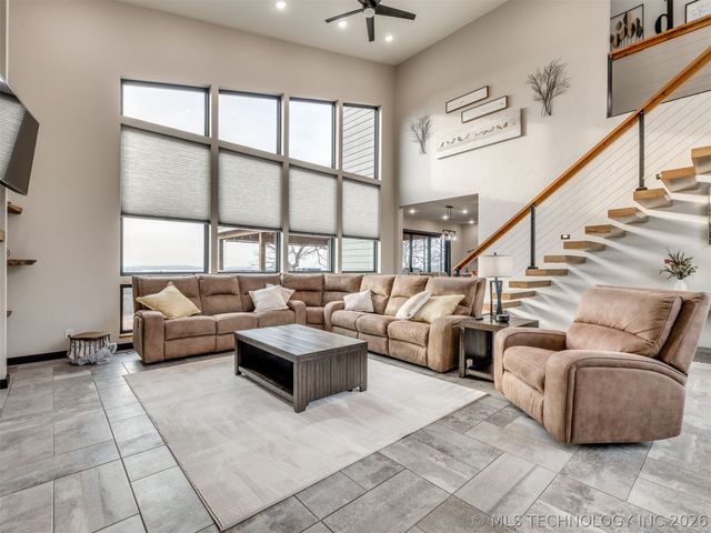 1073 Hidden Ridge Road, Eufaula, OK 74432