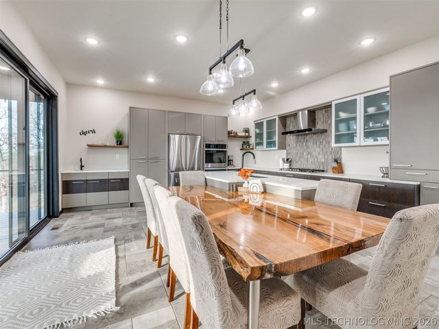 1073 Hidden Ridge Road, Eufaula, OK 74432