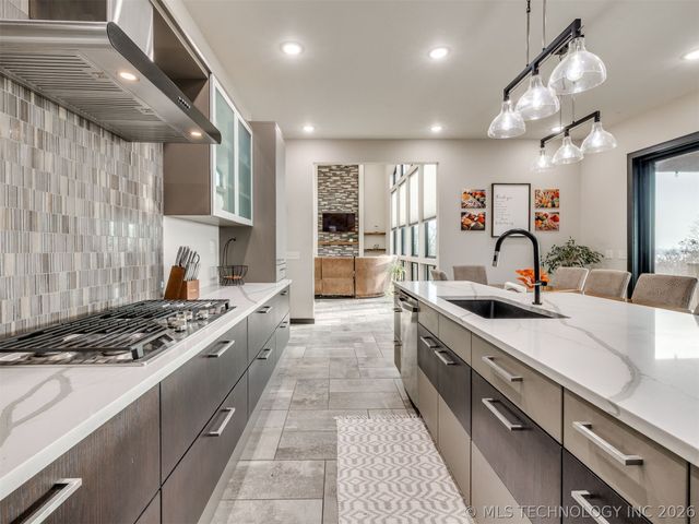 1073 Hidden Ridge Road, Eufaula, OK 74432