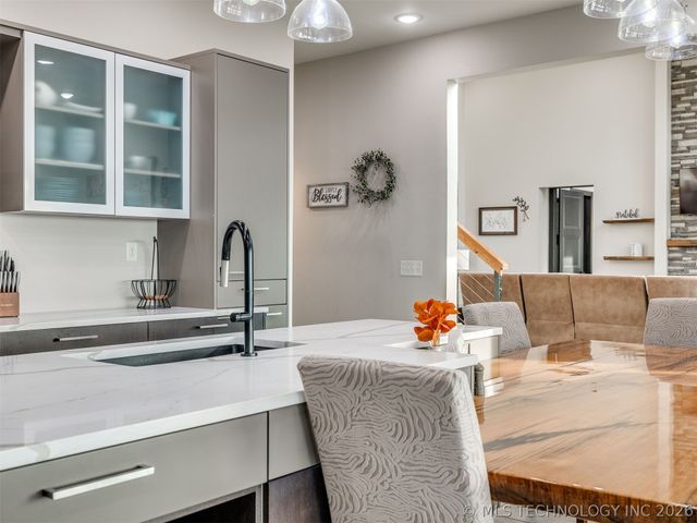 1073 Hidden Ridge Road, Eufaula, OK 74432