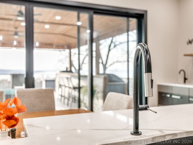 1073 Hidden Ridge Road, Eufaula, OK 74432