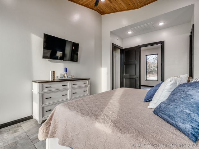 1073 Hidden Ridge Road, Eufaula, OK 74432