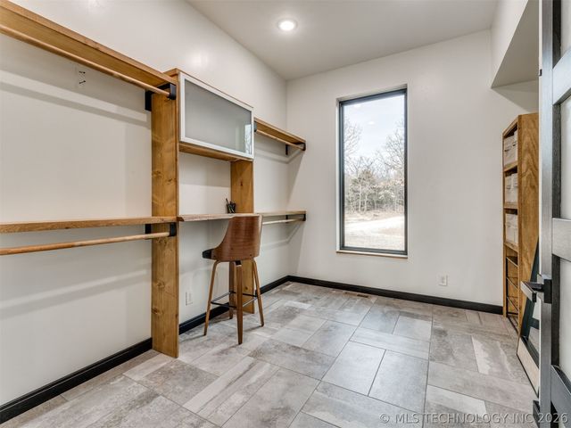 1073 Hidden Ridge Road, Eufaula, OK 74432