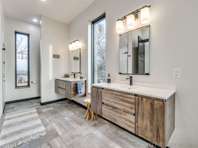 1073 Hidden Ridge Road, Eufaula, OK 74432