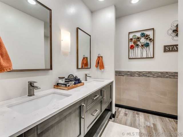 1073 Hidden Ridge Road, Eufaula, OK 74432