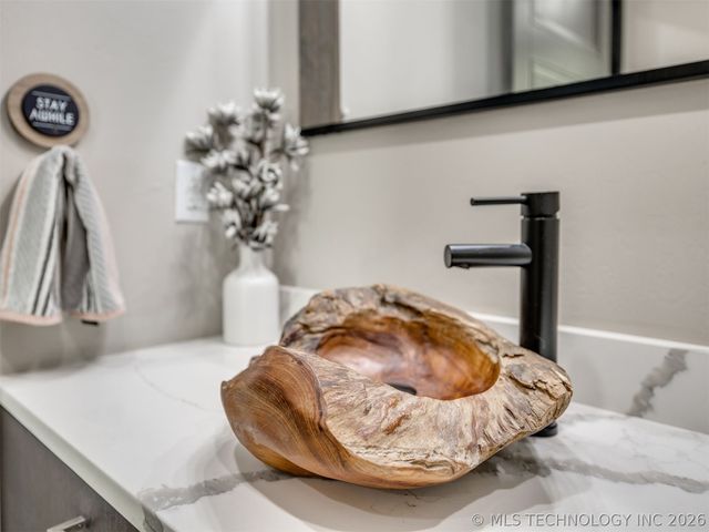 1073 Hidden Ridge Road, Eufaula, OK 74432