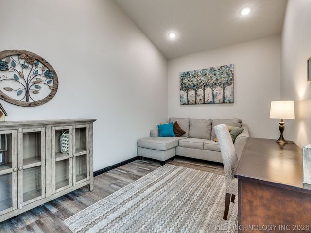 1073 Hidden Ridge Road, Eufaula, OK 74432