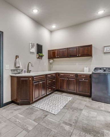 1073 Hidden Ridge Road, Eufaula, OK 74432