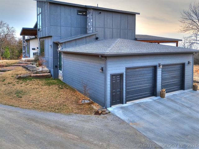 1073 Hidden Ridge Road, Eufaula, OK 74432