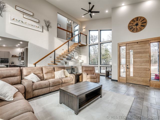 1073 Hidden Ridge Road, Eufaula, OK 74432