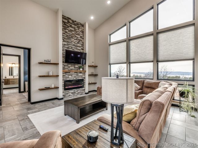 1073 Hidden Ridge Road, Eufaula, OK 74432