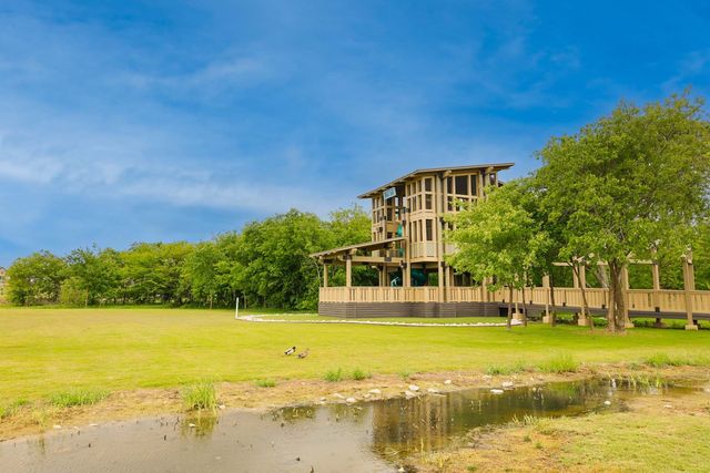 4437 Silver Spur Court, Aubrey, TX 76227