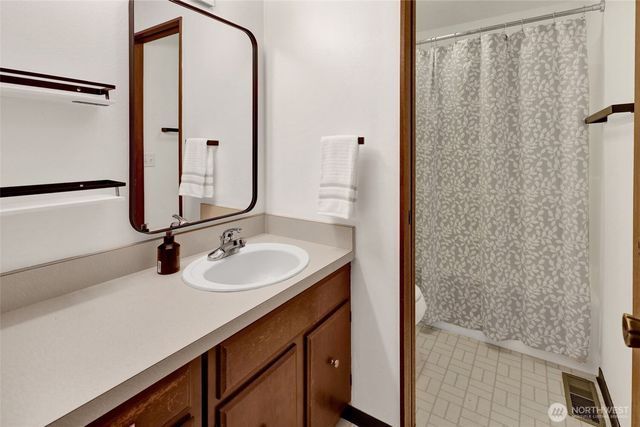 1225 Verona Street, Bellingham, WA 98229