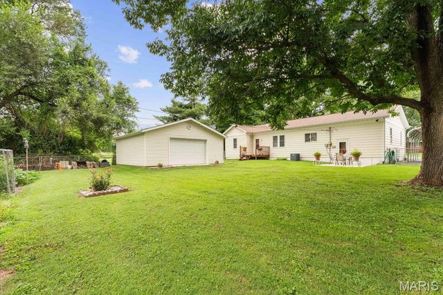 205 Belt Avenue, O'fallon, IL 62269