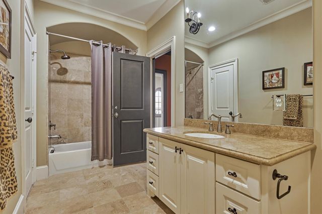 3 Dorset Square, The Woodlands, TX 77381