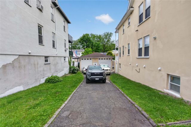 117 Greenvale Avenue, Yonkers, NY 10703