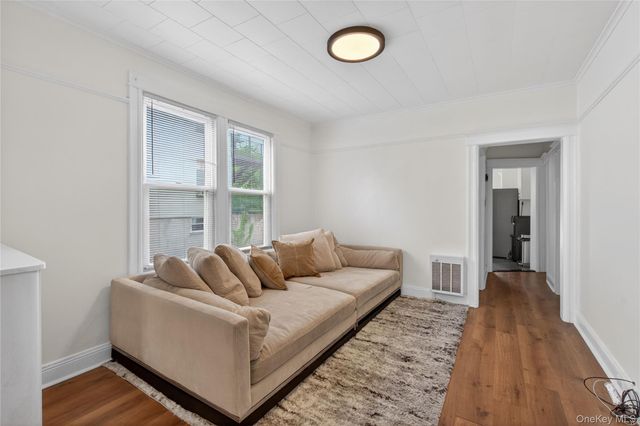 117 Greenvale Avenue, Yonkers, NY 10703