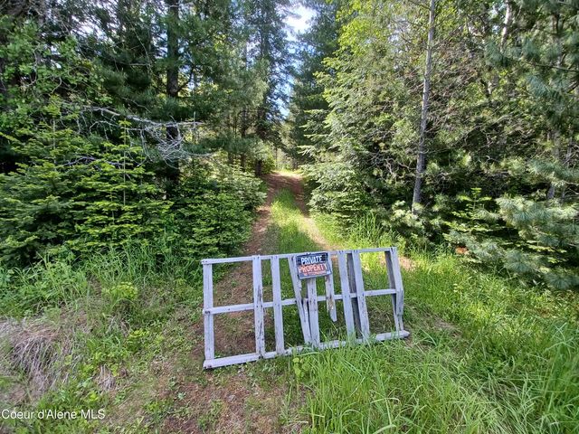 127 Coyote Trail, Priest River, ID 83856