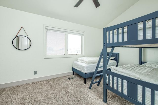 254 W Sierra Avenue, Clovis, CA 93612