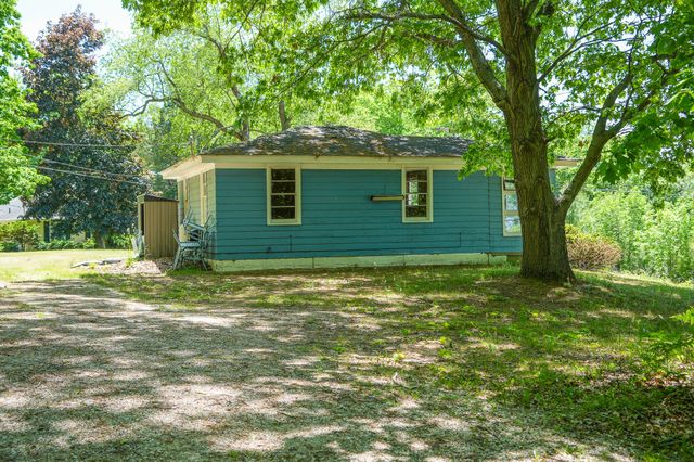 14308 Church Road, Howard City, MI 49329