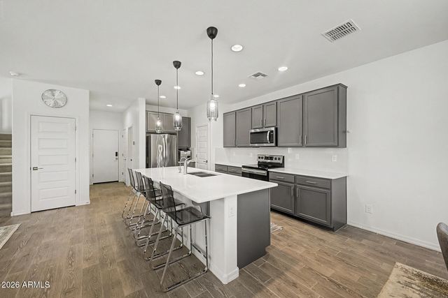 905 S CANAL Drive 14, Chandler, AZ 85225