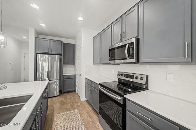 905 S CANAL Drive 14, Chandler, AZ 85225