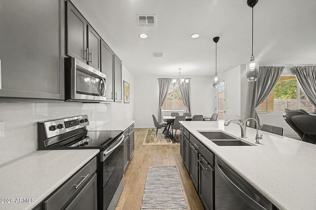 905 S CANAL Drive 14, Chandler, AZ 85225