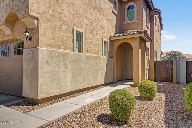 905 S CANAL Drive 14, Chandler, AZ 85225