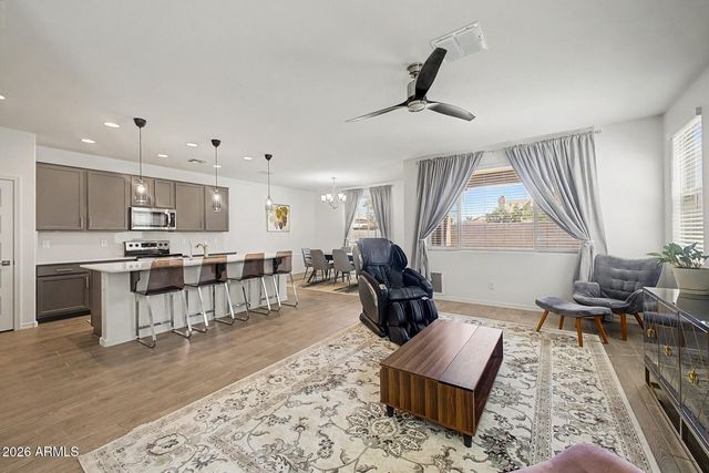 905 S CANAL Drive 14, Chandler, AZ 85225