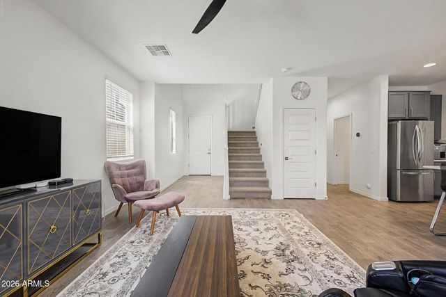 905 S CANAL Drive 14, Chandler, AZ 85225
