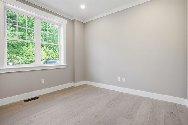 18 Magnolia Road, Natick, MA 01760