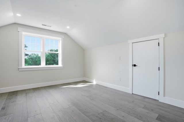 18 Magnolia Road, Natick, MA 01760