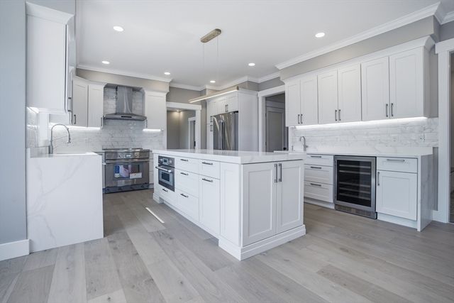 18 Magnolia Road, Natick, MA 01760