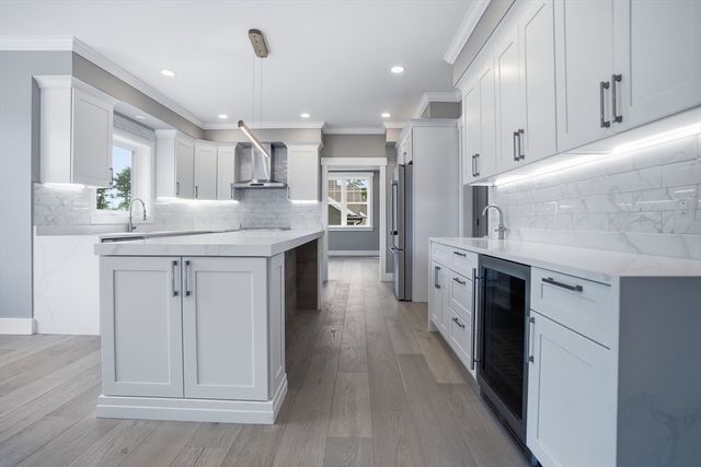18 Magnolia Road, Natick, MA 01760