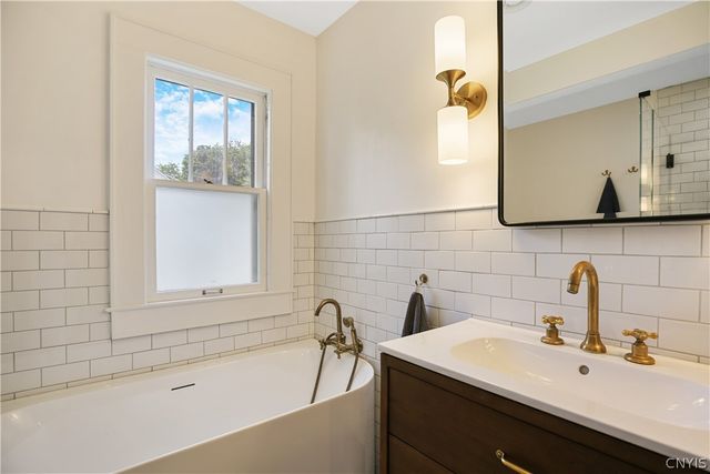 401 Scott Avenue, Syracuse, NY 13224
