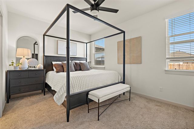 219 Greens Bayou TRL, Hutto, TX 78634