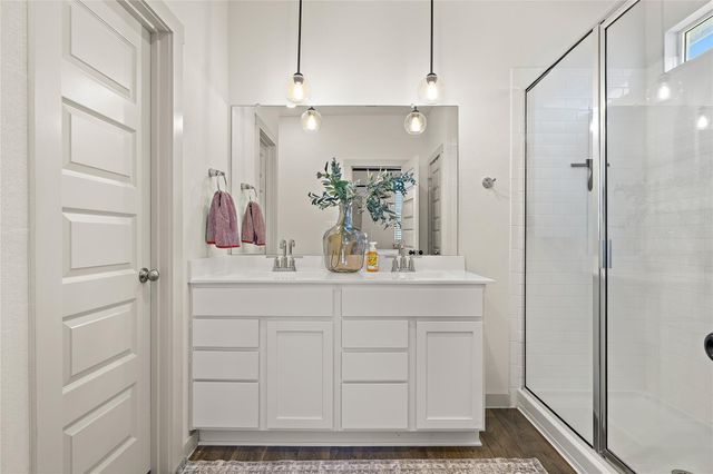 219 Greens Bayou TRL, Hutto, TX 78634