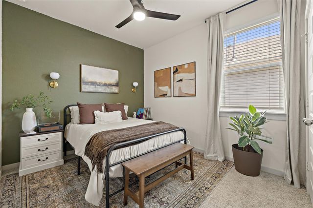 219 Greens Bayou TRL, Hutto, TX 78634