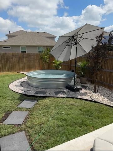 219 Greens Bayou TRL, Hutto, TX 78634