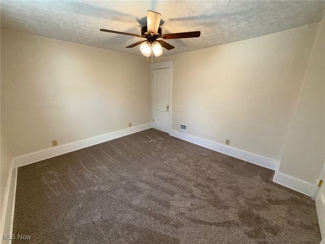 204 Atlantic Street NE, Warren, OH 44483