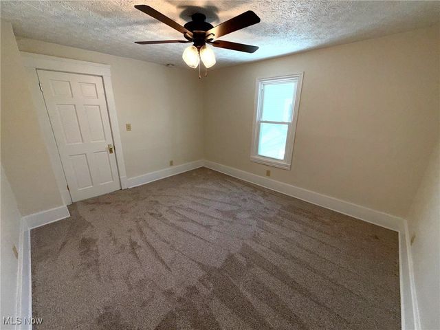 204 Atlantic Street NE, Warren, OH 44483