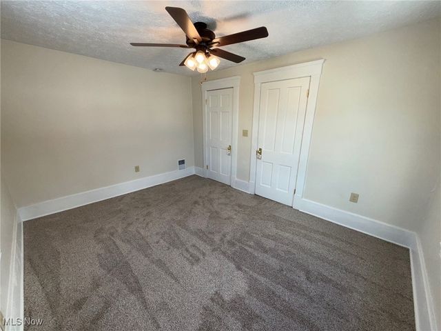 204 Atlantic Street NE, Warren, OH 44483