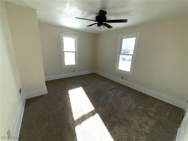 204 Atlantic Street NE, Warren, OH 44483