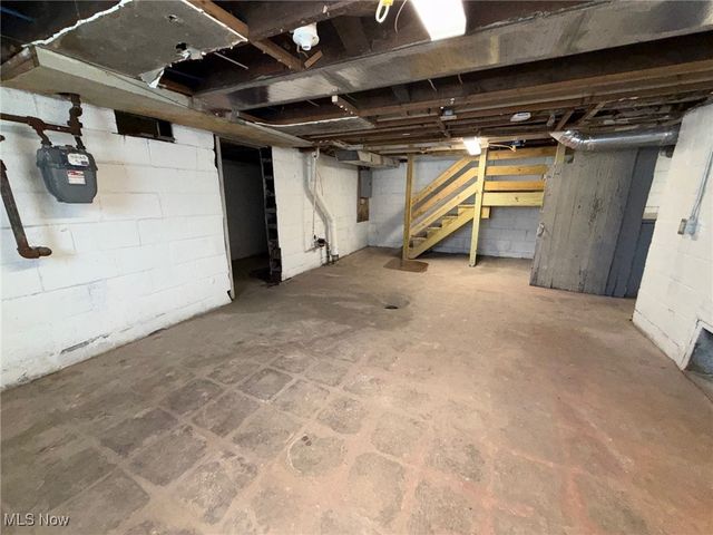 204 Atlantic Street NE, Warren, OH 44483